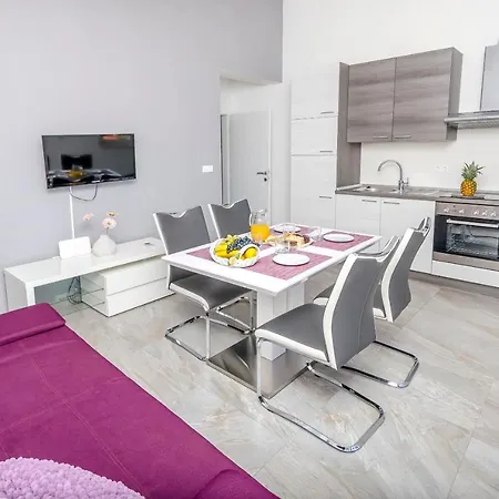 Apartment Katic Razanj